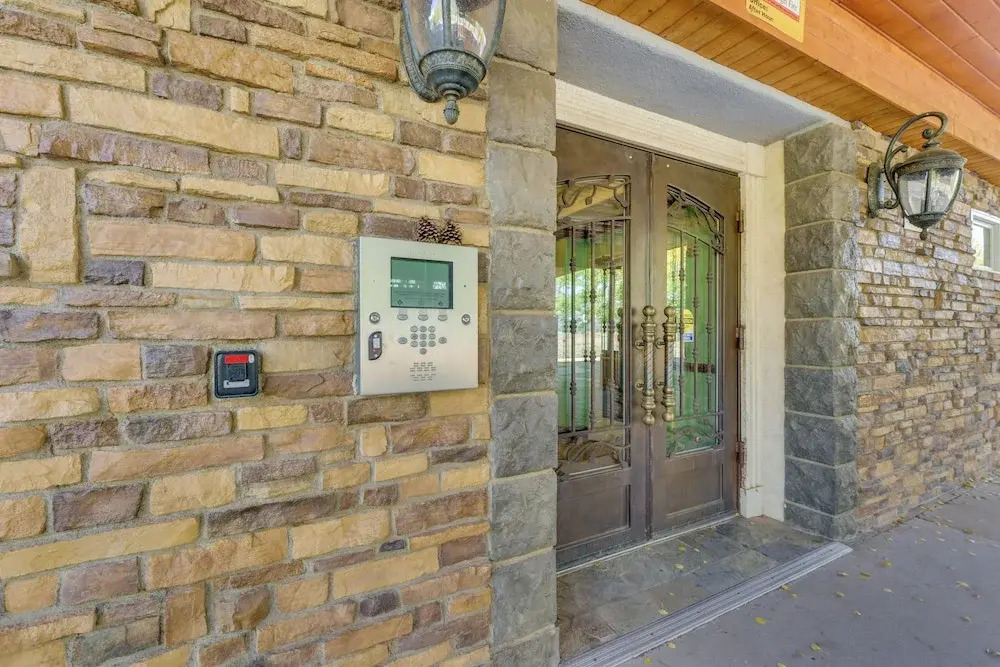 2 Mi to Angel Fire Resort Luxury Condo with Balcony - featured photo