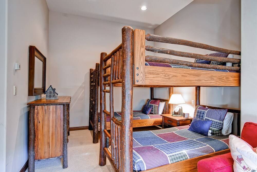 Highlands Slopeside by East West Hospitality - photo 40