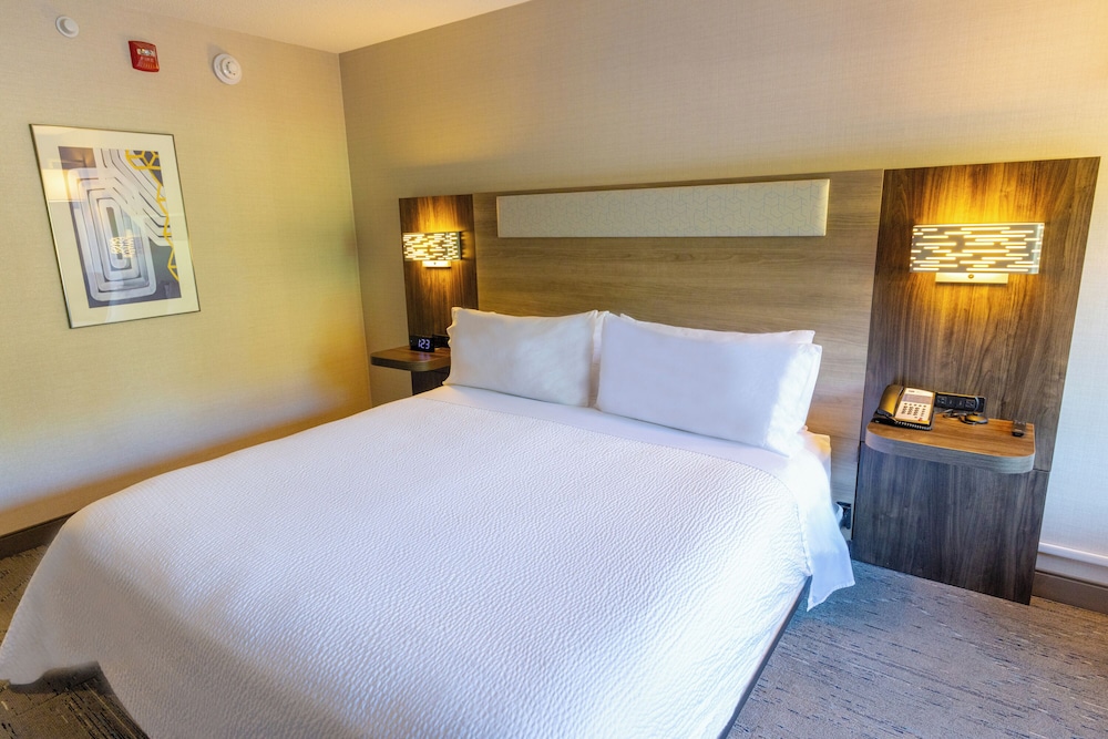 Holiday Inn Express Hotel of Neptune by IHG - photo 12