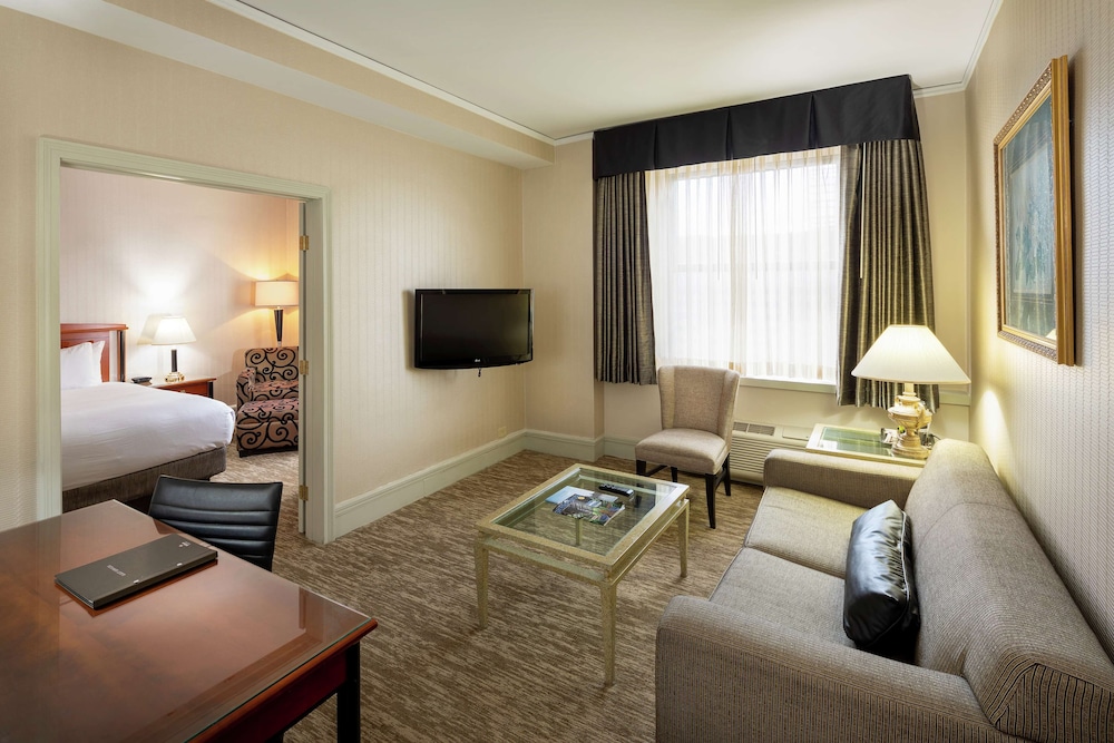 Hilton Cincinnati Netherland Plaza - photo 30