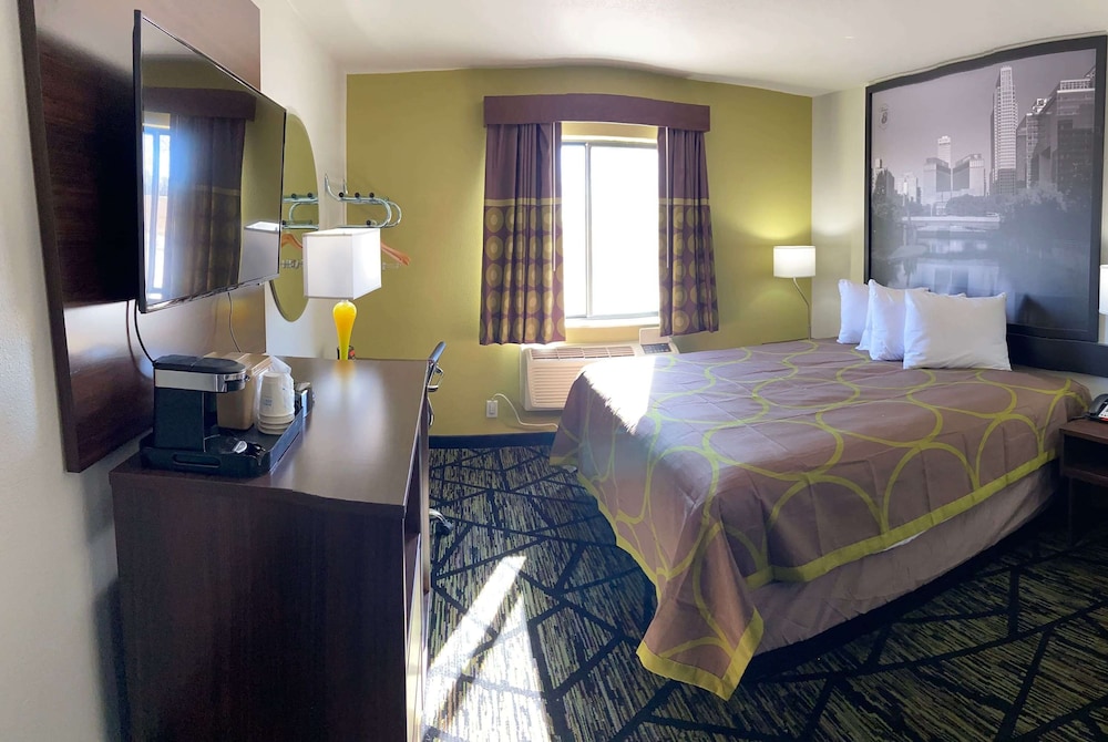 Super 8 by Wyndham York NE - photo 13
