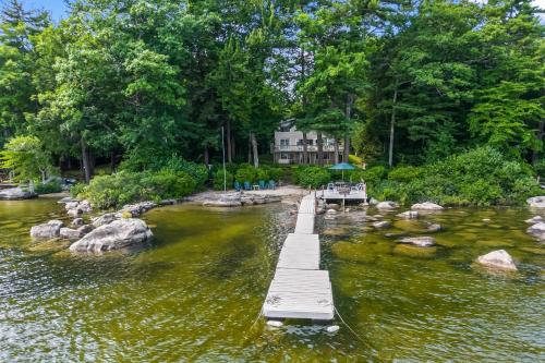 Dockside Drift - carbon neutral hotel in Raymond