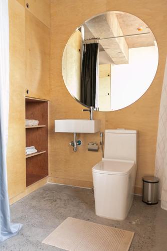 HomeBase Apartment Hotel — 4-Star Luxury Hotel in Manila, Philippines
