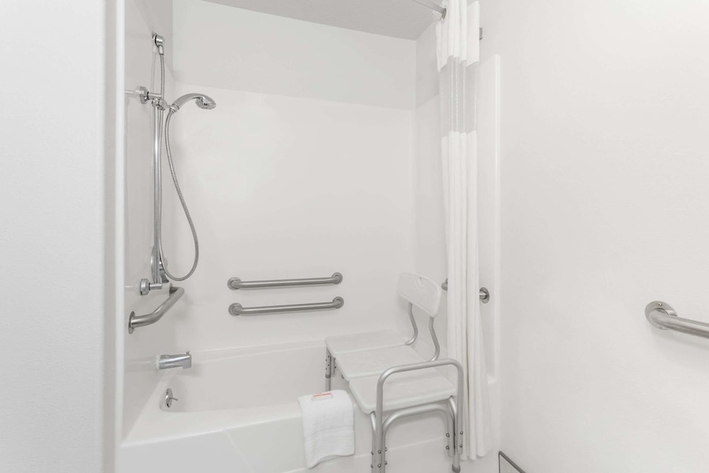 Quality Inn & Suites McCook — Mccook — photo 4