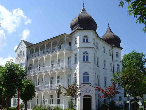 Villa Metropol by Rujana — 4-Star Luxury Hotel in Ostseebad Binz, Germany