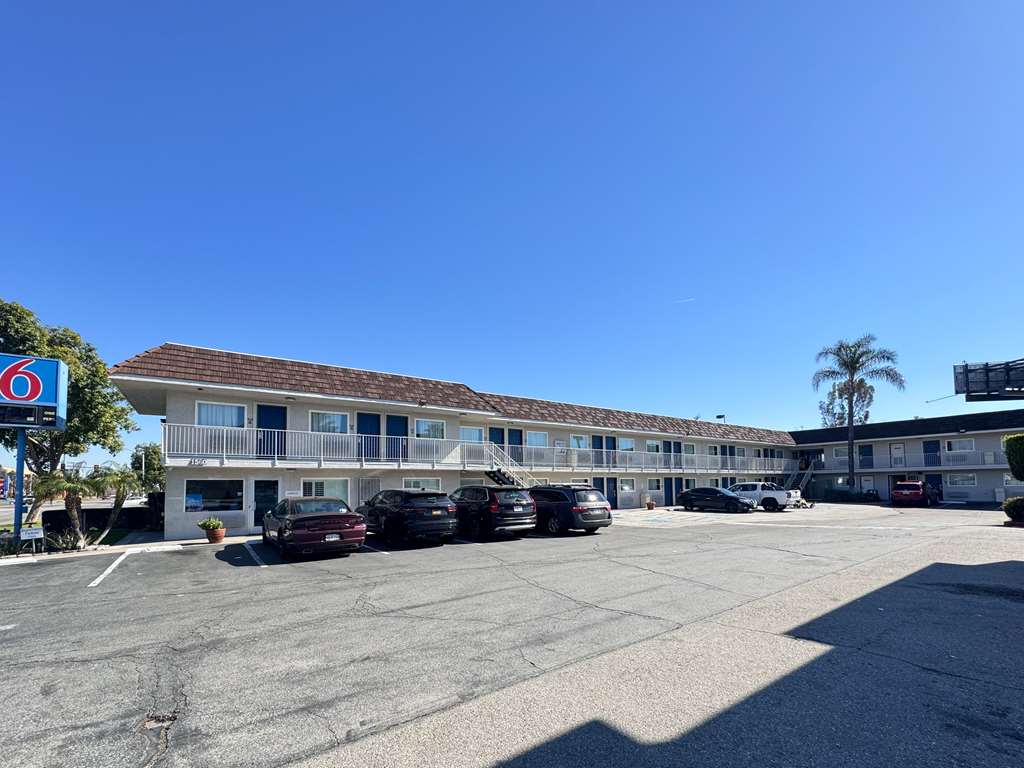 Motel 6 Ontario Airport - photo 3