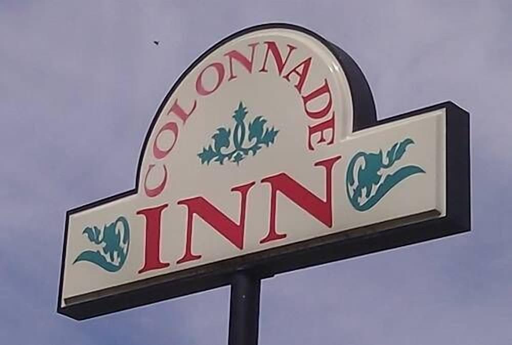 Colonnade Inn - photo 36