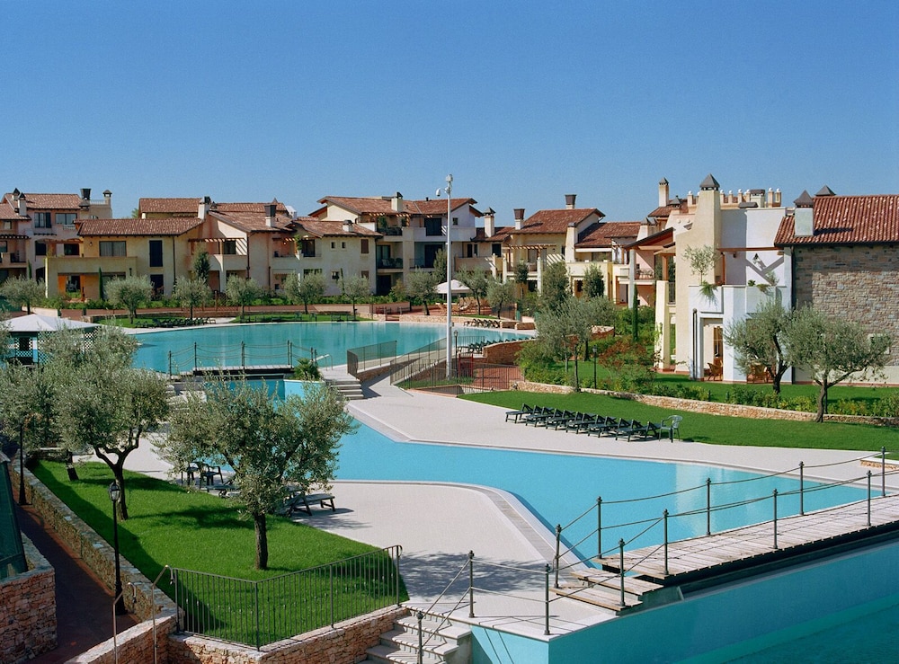 Lugana Resort & Sporting Club Sermana Village in Peschiera Del Garda, Italy