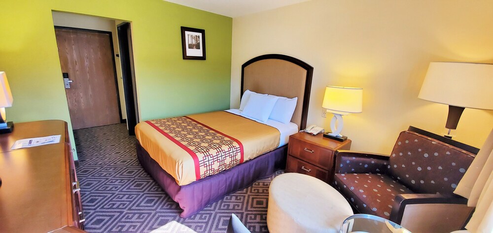 Travel Inn & Suites Sikeston Miner - photo 12