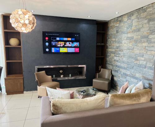 Melrose Beαch Aρραrt Pοοl Vieω — 4-Star Luxury Hotel in Casablanca, Morocco
