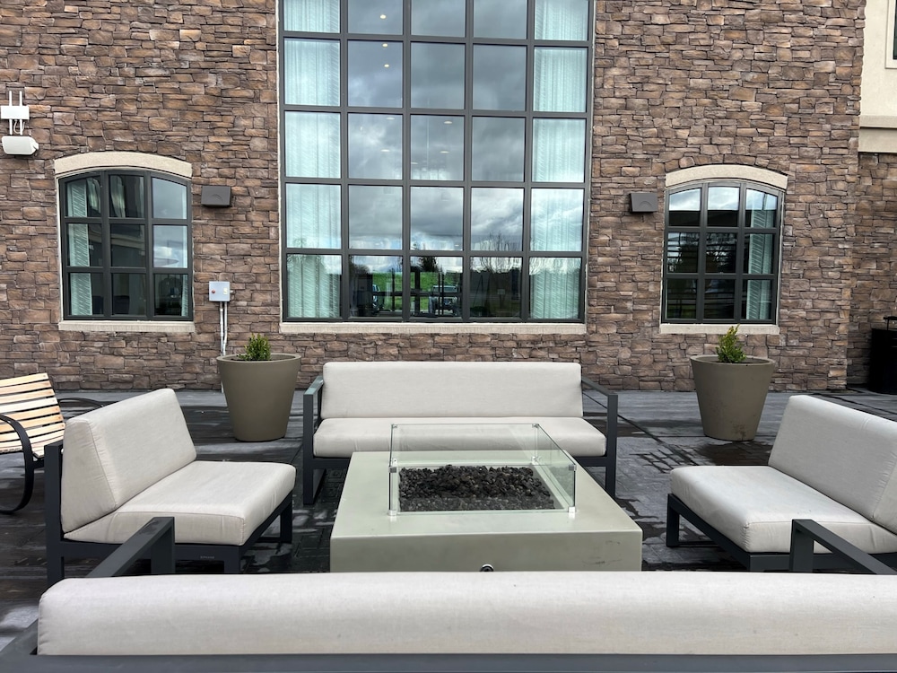 Staybridge Suites Sacramento Woodland - photo 119