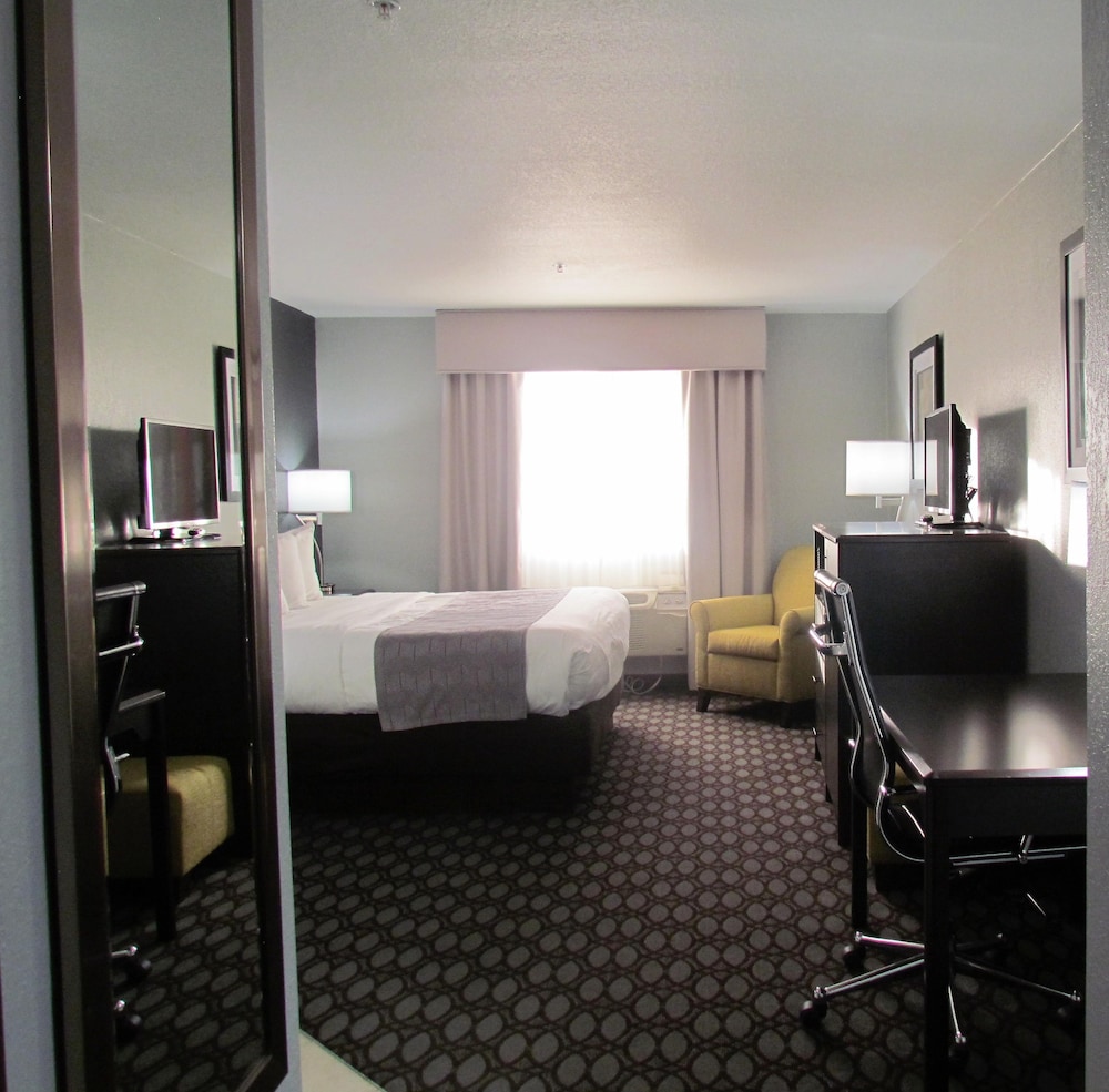 Oak Hill Inn & Suites - photo 30