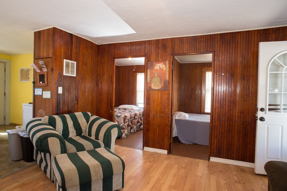 Nautical Motel and Suites - photo 66