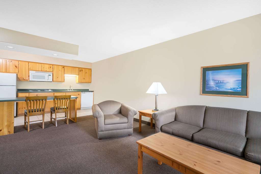 Baymont by Wyndham Baxter Brainerd Area - photo 22