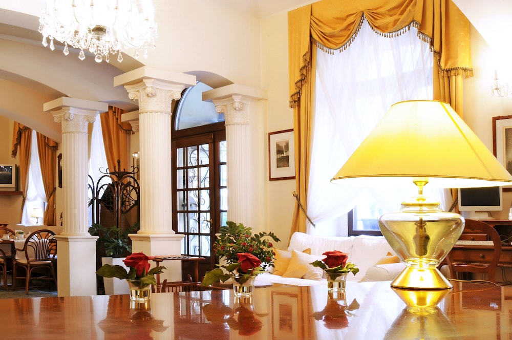 Louren Hotel - last minute hotel in Prague
