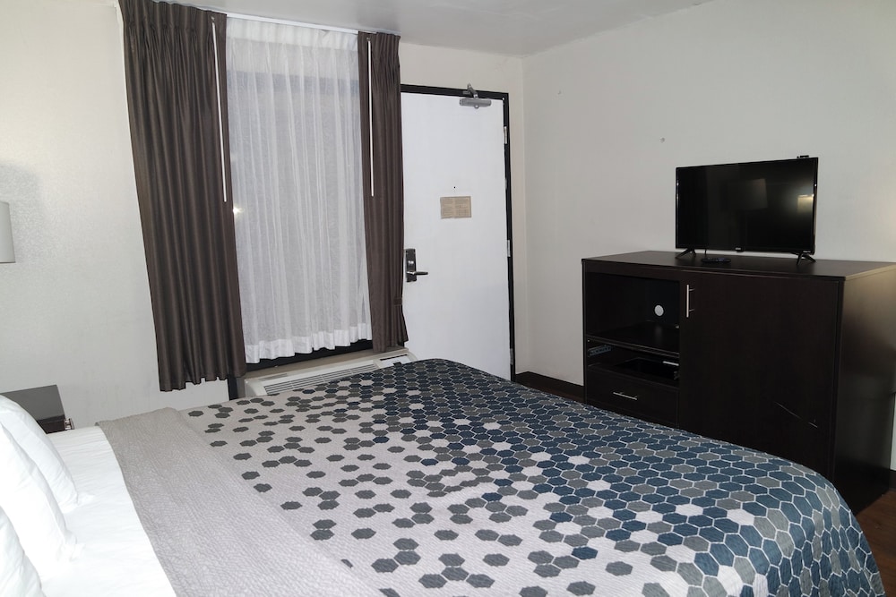 Travelodge by Wyndham North Charleston in North Charleston, United States