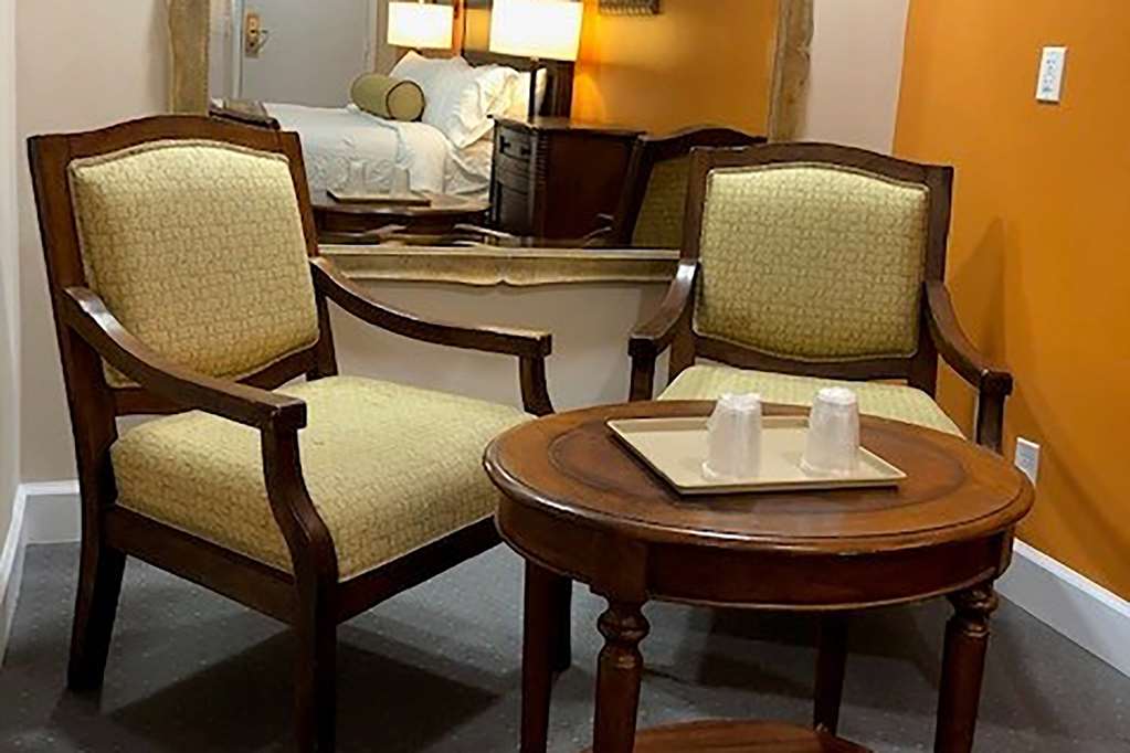 Howard Johnson by Wyndham Ridgecrest CA - photo 11