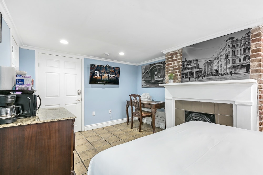 Canal Express Rooms - photo 23