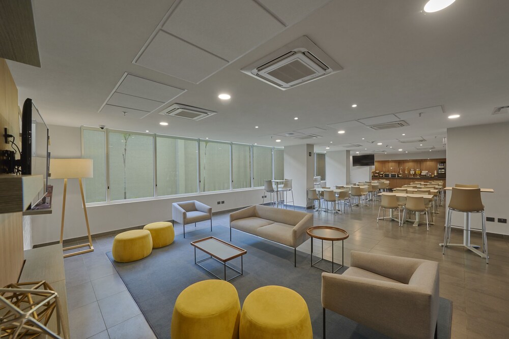 Executive Lounge