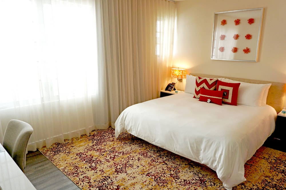 The Marlin Hotel - photo 32