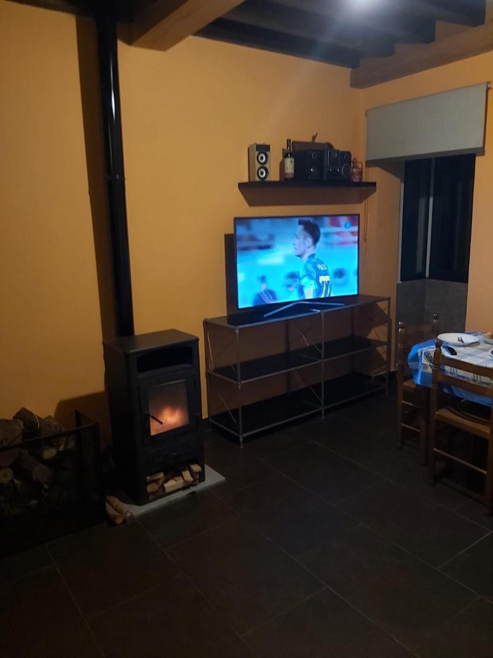 Cerca Del Puerto Deportivo Y de la Playa — Cangas Do Morrazo — photo 2