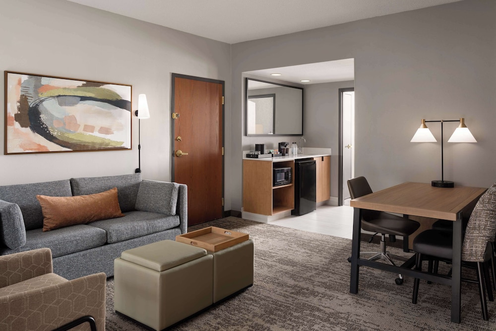 Embassy Suites by Hilton at Hot Springs Convention Center - photo 22