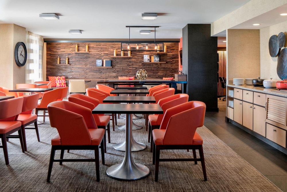 The Lincoln Marriott Cornhusker Hotel - photo 42
