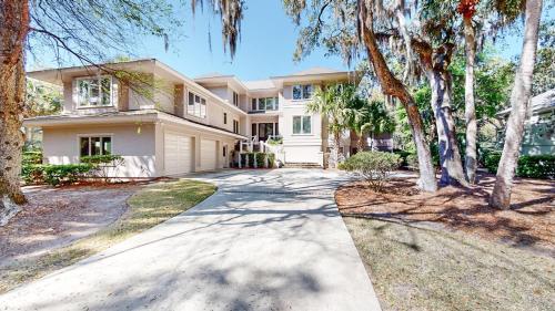 35 Haul Away — 4-Star Luxury Hotel in Hilton Head Island, United States