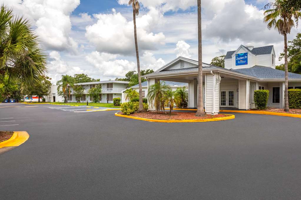 Baymont by Wyndham Orlando Lake Buena Vista South - photo 3