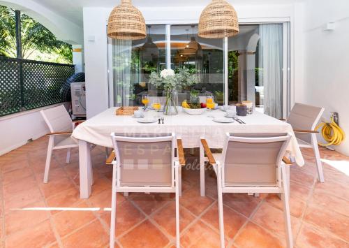 Amplio apartamento planta jardin Nagueles — 4-Star Luxury Hotel in Marbella, Spain