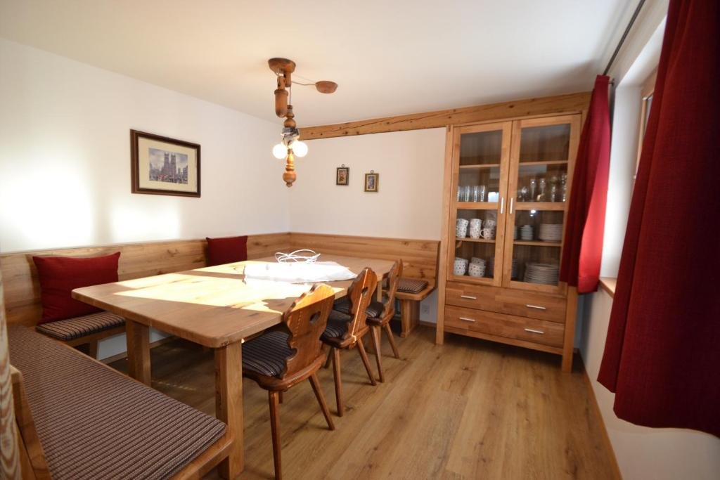Ferienhaus Rieder — 4-Star Luxury Hotel in Wald Im Pinzgau, Austria