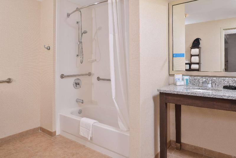 Hampton Inn & Suites Newport News - photo 124