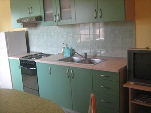 Apartment in Grebaštica with sea view balcony air conditioning WiFi — 4-Star Luxury Hotel in None, Croatia
