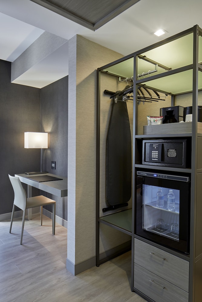 AC Hotel Miami Wynwood - photo 10