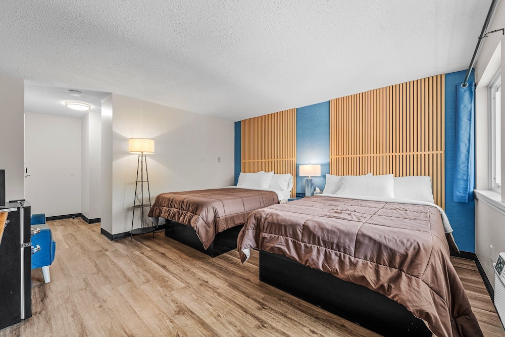 Green Harbor Hotel - photo 6