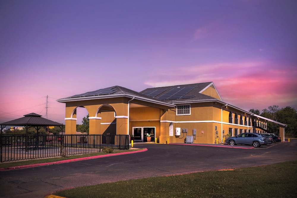 Red Roof Inn Canton TX - photo 31