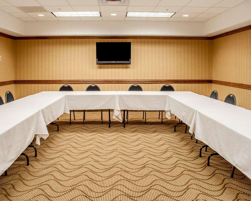 Quality Inn Near Walden Galleria Mall - photo 31