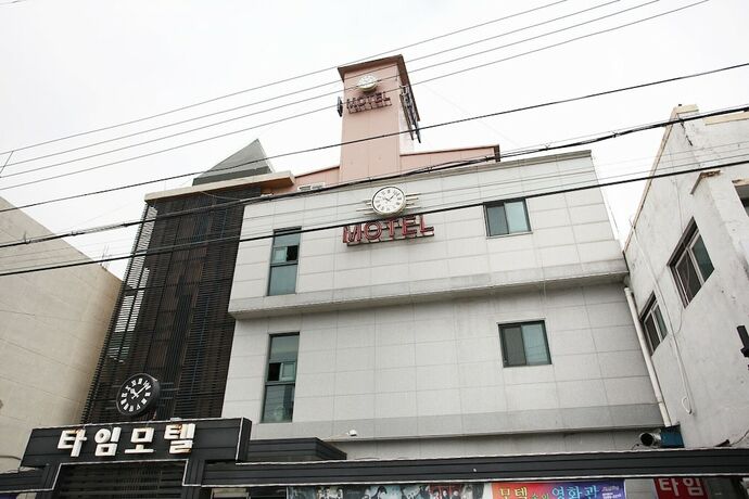 Cheongju Bungmunro Time in Cheongju-Si, South Korea