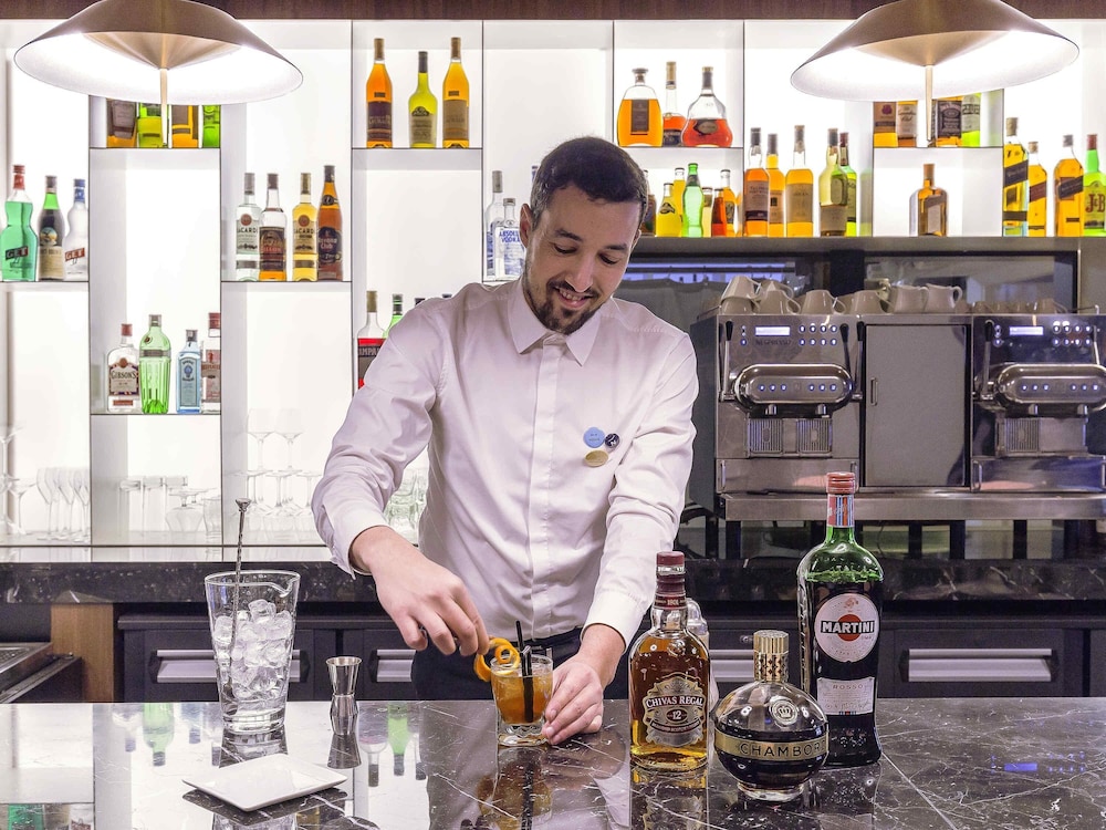 מזון ומשקאות