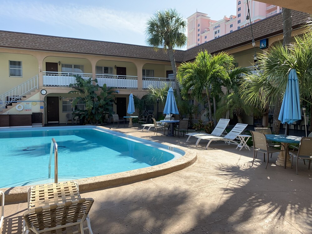 Echo Sails Motel - photo 56