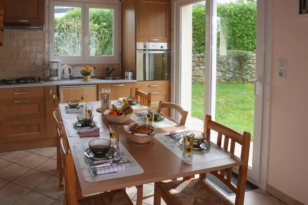 Holiday Home in Plouarzel Near Sandy Beach — Plouarzel — photo 5
