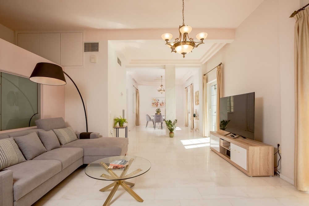 The White Marble Luxury City Apt — 4-Star Luxury Hotel in Chania, Greece