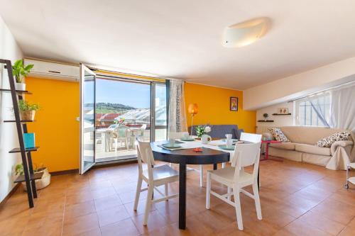 Appartamento Attico Alba Rosa MyHo Casa — 4-Star Luxury Hotel in Alba Adriatica, Italy