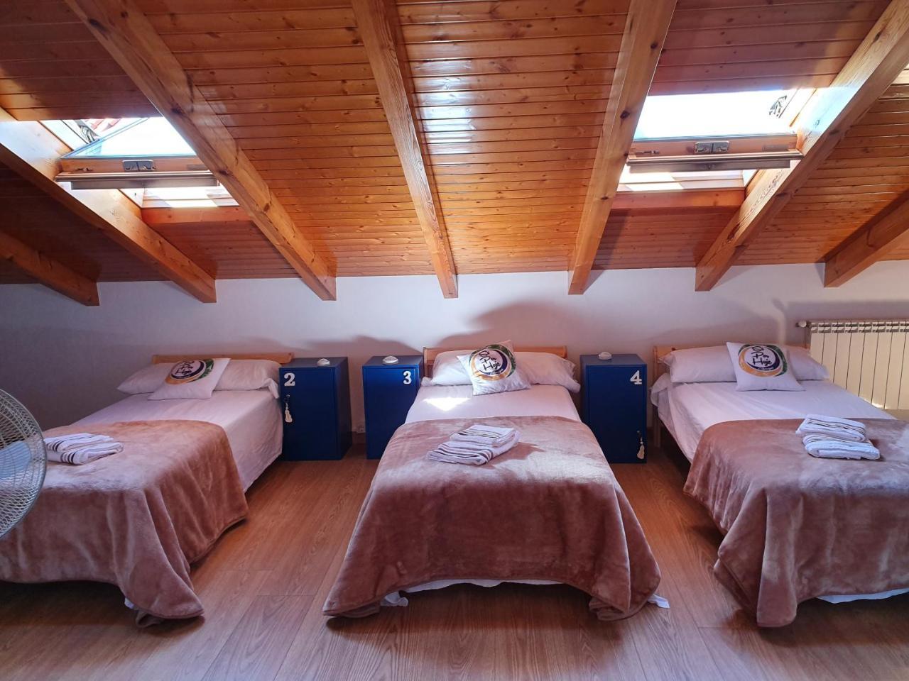 Albergue So Por Hoje Albergue Para Peregrinos Del Caminho De Santiago — Astorga