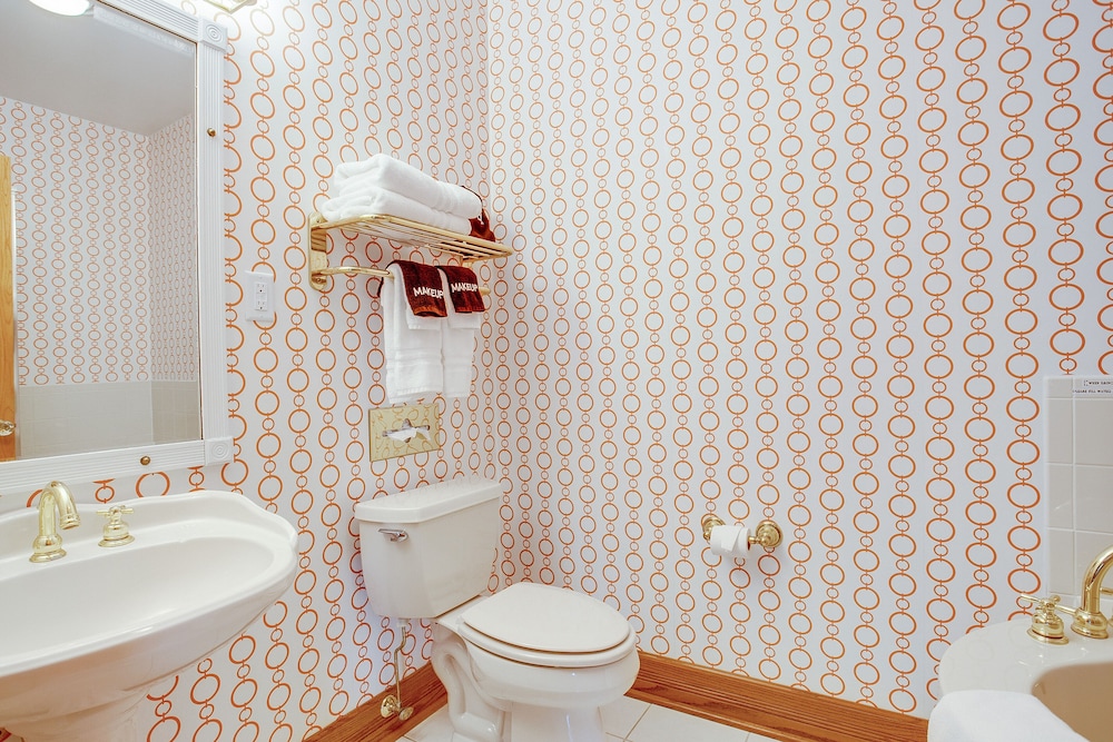 Biddle Point Inn & Event Venue - photo 20