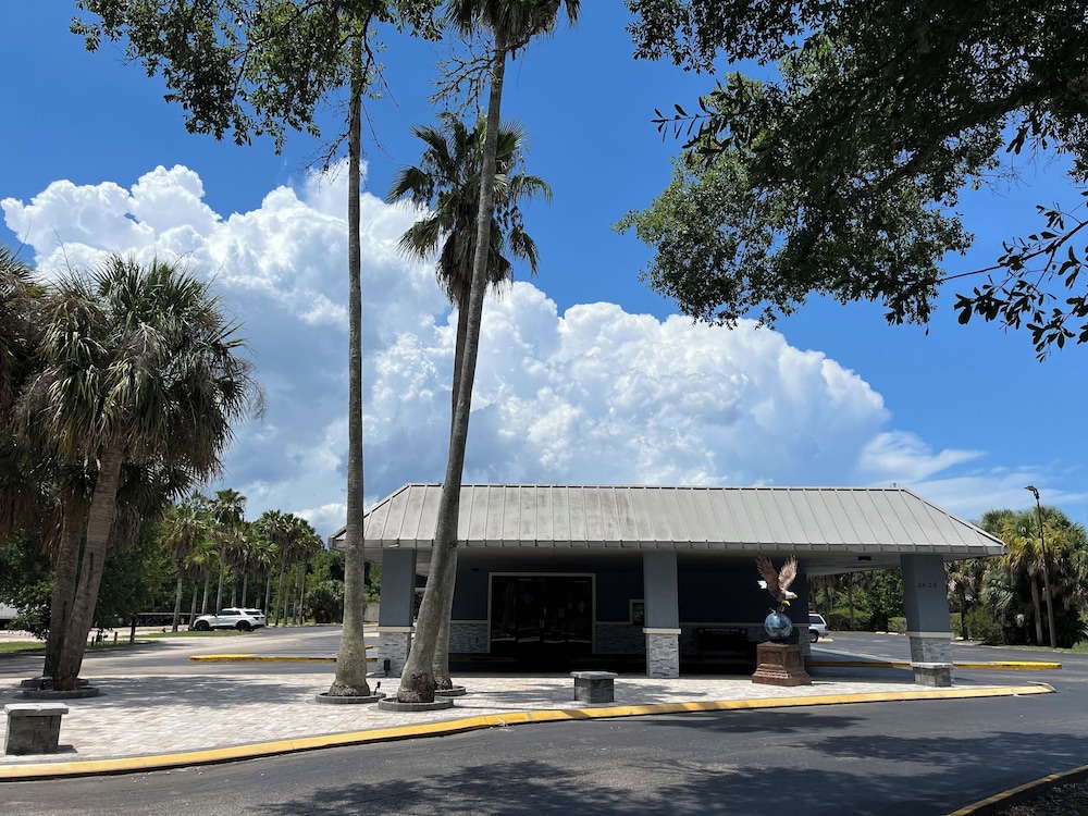 Quality Inn Elkton St. Augustine South - photo 29