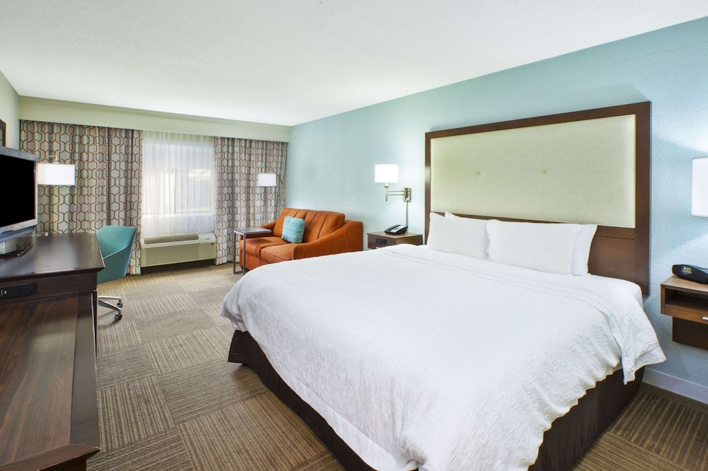 Hampton Inn Gaylord - photo 4