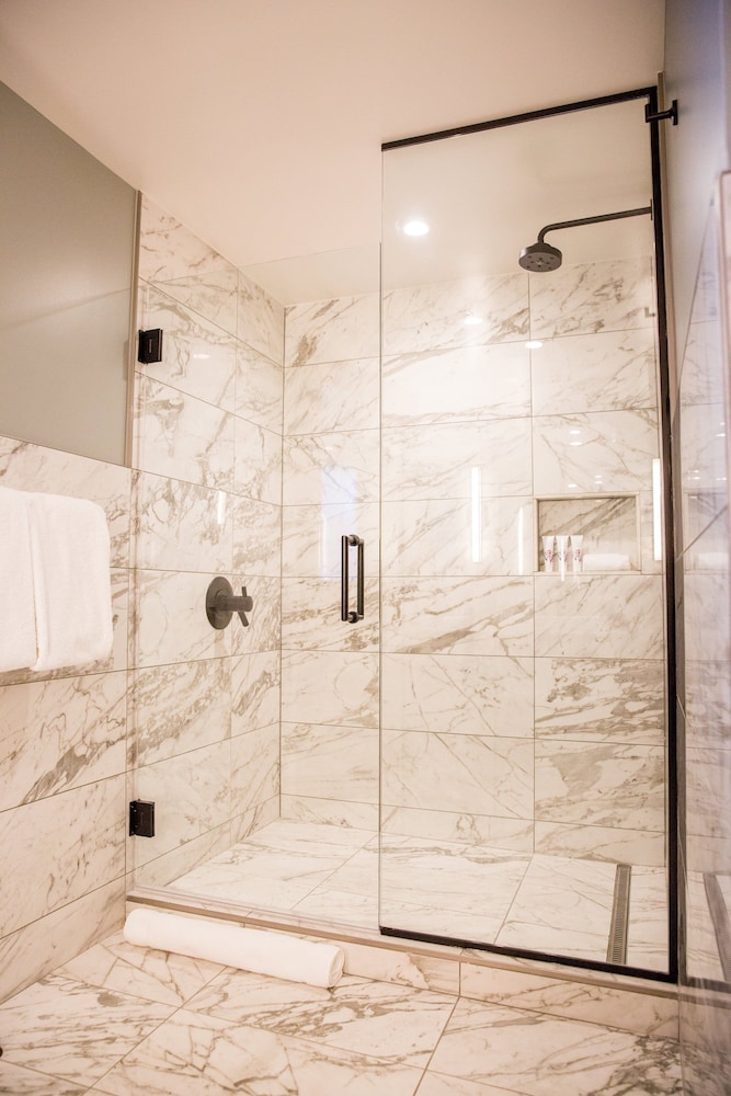 Noelle - photo 74