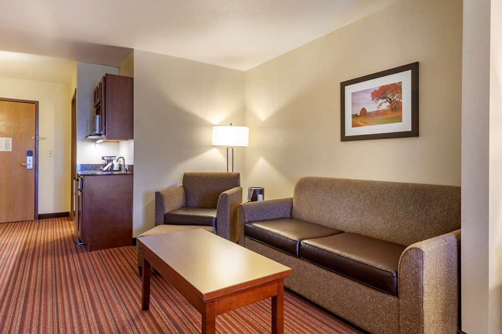 Best Western Plus Sparta Trail Lodge - photo 20