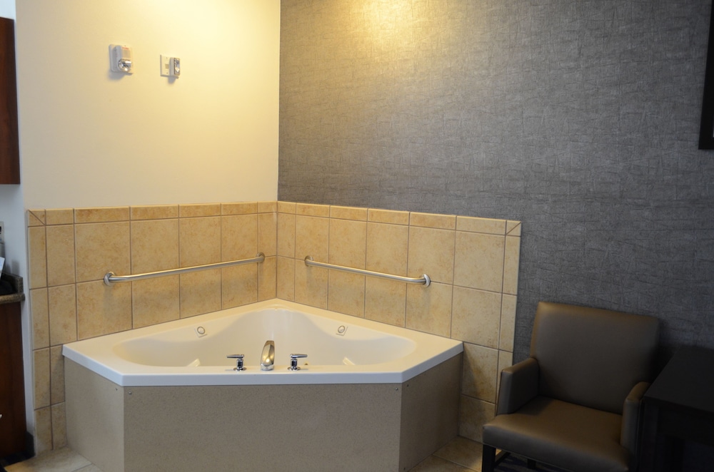 Holiday Inn Express & Suites Barstow Route 66 by IHG - photo 6